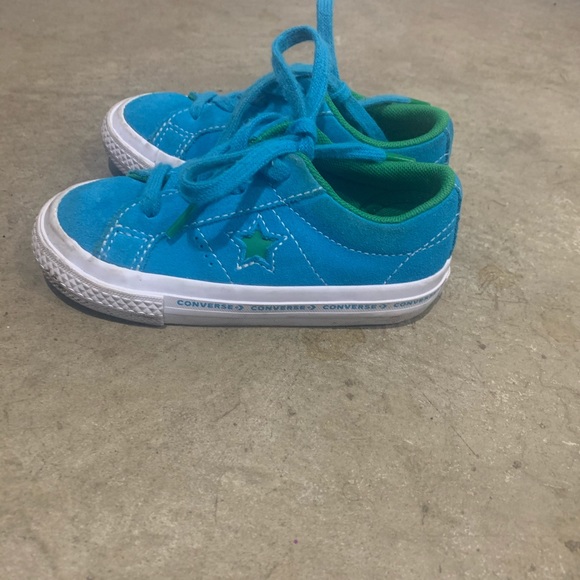 Blue and green toddler converse sneakers - Picture 4 of 5